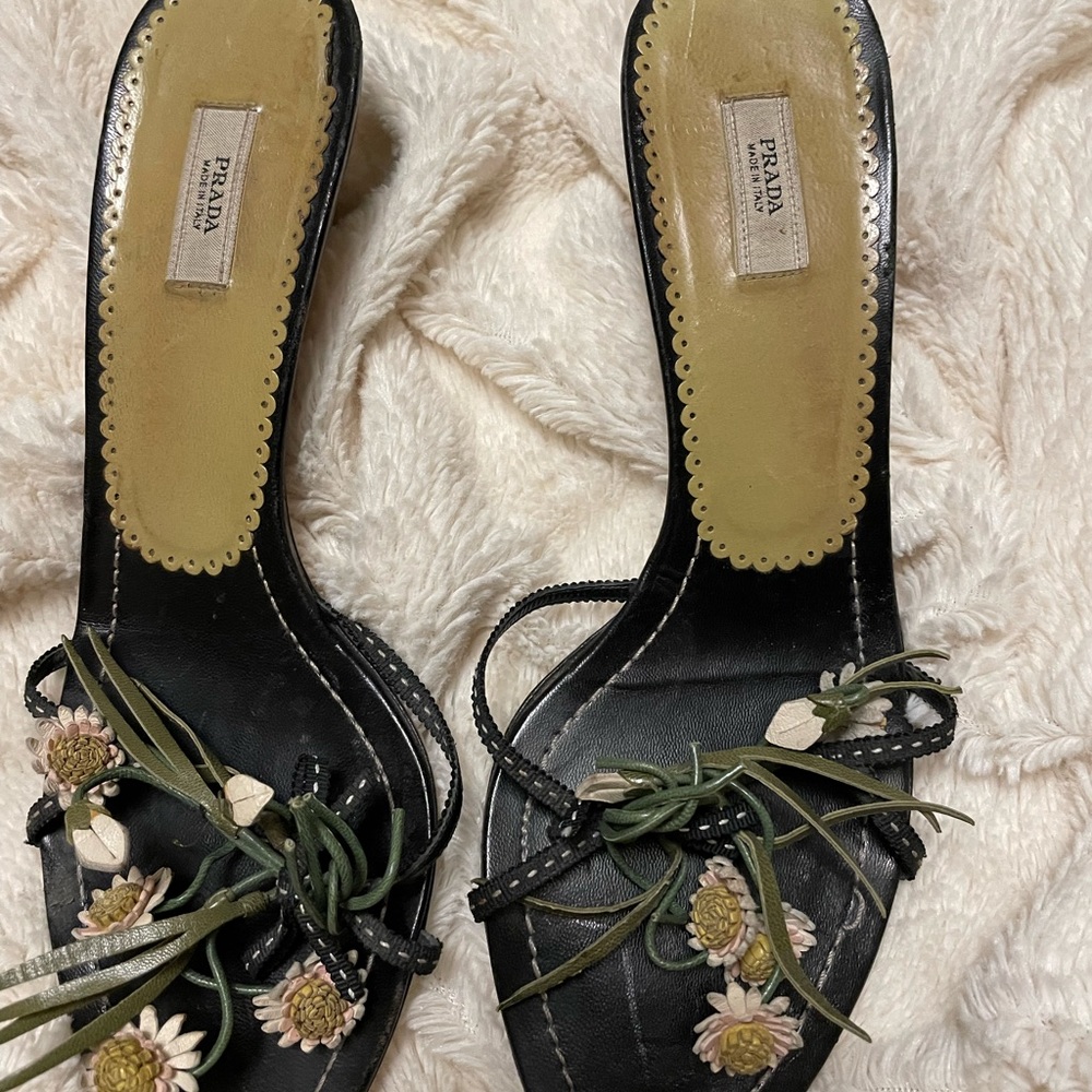 COPY - Prada mule sandals with flower decorations. Leather . Worn size 8 black